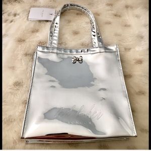 NWT ✨✨Ted Baker Silver Metallic Doracon Tote Bag!